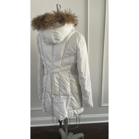 Andrew Marc - White Quilted Winter Coat with Faux Fur Hood - Size XL - Picture 7 of 9